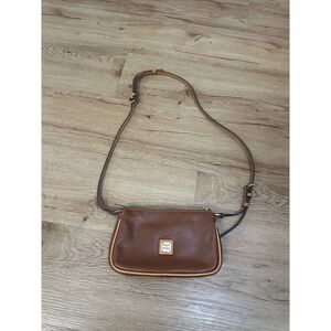 Dooney & Bourke Lexi crossbody bag in brown smooth leather NWOT